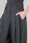 pantalone ampio in gabardine leggero di lana vergine e viscosa - ISABEL BENENATO 