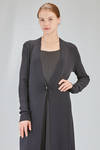cardigan lungo, asciutto e sfiancato, in maglia mini-rib di viscosa e poliestere - ISABEL BENENATO 