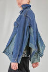 caban 'sculpture' a cappa bidimensionale, in denim indigo di cotone stonewash - JUNYA WATANABE 