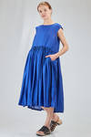 longuette dress, wide, in washed silk crêpe de chine, half slip in ramie - MANUELLE GUIBAL 