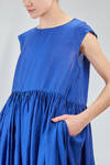 longuette dress, wide, in washed silk crêpe de chine, half slip in ramie - MANUELLE GUIBAL 
