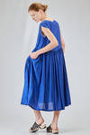 longuette dress, wide, in washed silk crêpe de chine, half slip in ramie - MANUELLE GUIBAL 