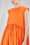 longuette dress, wide, in washed silk crêpe de chine, half slip in ramie - MANUELLE GUIBAL 