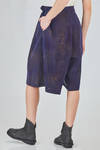 under the knee skirt-trousers, wide, in washed silk mulberry with shaded motif - MIAORAN 