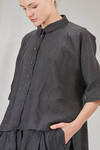 camicia al fianco, ampia, in crêpe di lino lavato - RUNDHOLZ 