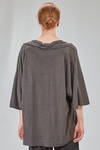 t-shirt al fianco, ampia, in jersey garzato di seta tussah - RUNDHOLZ 