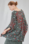 long and wide tunic in polyester froissé with diagonal stripes tone on tone and  cotton patches - SHU MORIYAMA 