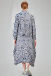 hip-lenght shirt-jacket, wide, in polyester froissé with horizontal stripes tone on tone and  cotton patches - SHU MORIYAMA 