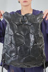 zaino HEXAGON di medie dimensioni in pelle di vacchetta lievemente martellata - TRIPPEN 