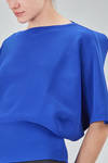 hip-lenght t-shirt, wide and narrower at the bottom, in elastic recycled polyester and nylon knit - CFCL 