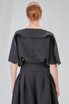 hip-lenght t-shirt, wide and narrower at the bottom, in elastic recycled polyester and nylon knit - CFCL 