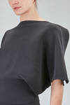 hip-lenght t-shirt, wide and narrower at the bottom, in elastic recycled polyester and nylon knit - CFCL 