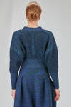 cardigan corto e ampio in maglia a rete e rib tono su tono in poliestere riciclato tinto in filo - CFCL 