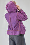blouson al fianco, ampio, in denim di cotone sovratinto e 'macchiato' - KIMONORAIN 