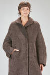 cappotto lungo e over, in maglia lavorata a pelliccia pettinata di lana, mohair, nylon, yak ed elastan - BOBOUTIC 
