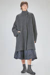 cappotto sotto al ginocchio, ampio, in maglia double di lana, yak, nylon e elastan melange - BOBOUTIC 