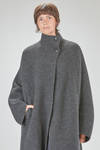cappotto sotto al ginocchio, ampio, in maglia double di lana, yak, nylon e elastan melange - BOBOUTIC 