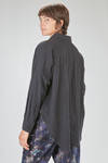 long, wide and asymmetric shirt, in washed and embossed cotton and elastane seersucker - FORME D' EXPRESSION 