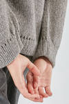 maglione lungo e over in maglia a mano morbidissima di lana, yak e poliammide melange - FORME D' EXPRESSION 