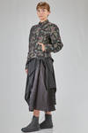 giacca al fianco, dritta, in garza doppiata di cotone, cupro, poliestere e nylon con motivo jacquard - NOIR KEI NINOMIYA 