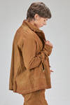 giacca/camicia al fianco, lievemente svasata, in denim sovratinto di cotone, canapa ed elastan - RUNDHOLZ DIP 