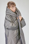 over the knee coat, wide and flared, in iridescent padded polyester satin - SHU MORIYAMA 