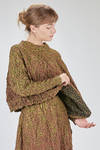 short and wide top in crinkled polyester froissé - SHU MORIYAMA 