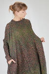 long, wide and flared dress in horizontal polyester froissé - SHU MORIYAMA 