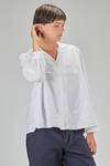 hip-lenght shirt, wide, in washed cotton poplin - BERGFABEL 