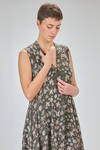 long and slim-fit dress in cotton, silk and linen knit with irregular flowers - BOBOUTIC 