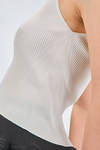 crop top, of recicled polyester and cupro knit with ribs - CFCL 