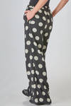 pantalone lungo e ampio in georgette di poliestere con stampa a pois - JUNYA WATANABE 