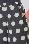 pantalone lungo e ampio in georgette di poliestere con stampa a pois - JUNYA WATANABE 
